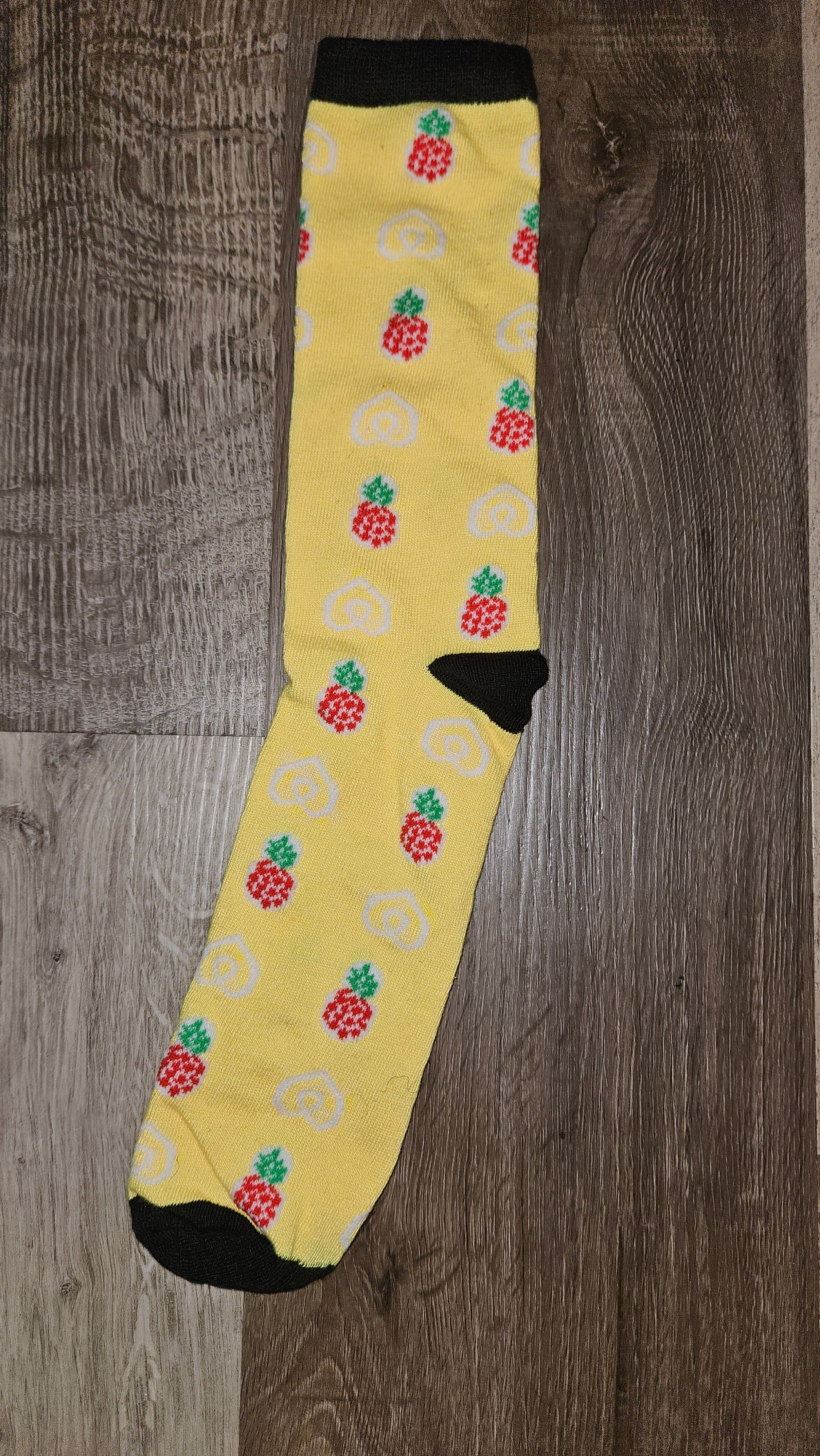 Blossom with Jah We Are One Rasta color socks